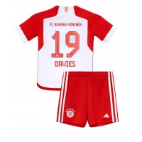 Fotballdrakt Barn Bayern Munich Alphonso Davies #19 Hjemmedraktsett 2023-24 Kortermet (+ Korte bukser)